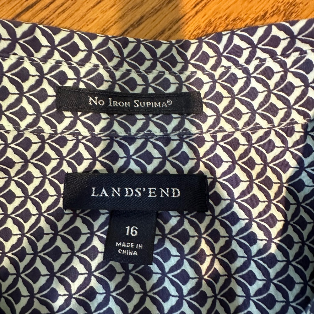 Blouse - Picture 2 of 4